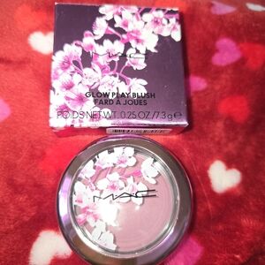 MAC Cosmetics Glow Play Blush Flowerscent